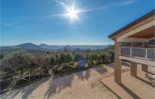 Three-bedroom Apartment In Valnogaredo (Pd)