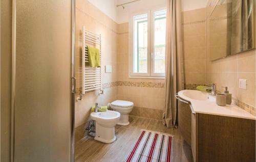 Three-bedroom Apartment In Valnogaredo (Pd)