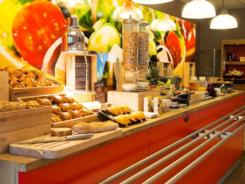 Hotel Ibis Laval Le Relais D'armor