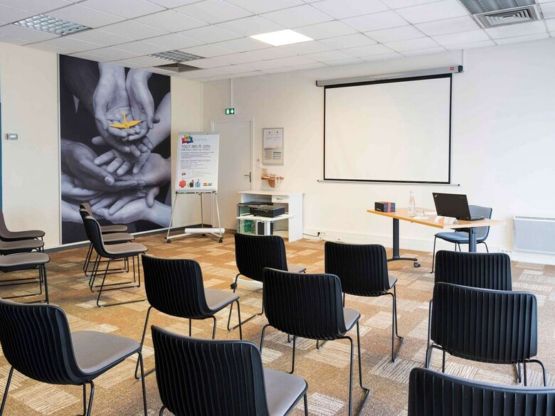 Hotel Ibis Laval Le Relais D'armor