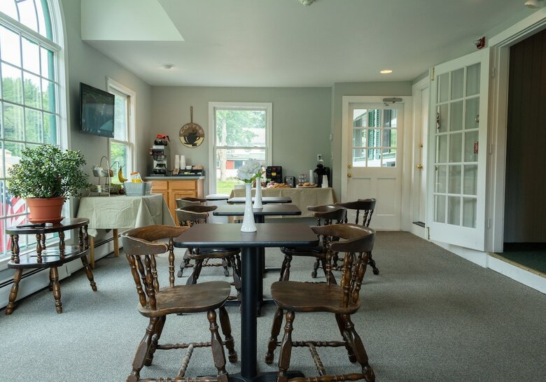 Hotel The Lodge At West River