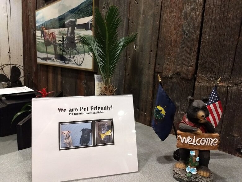 Hotel The Lodge At West River