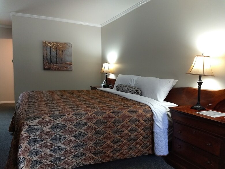 Hotel The Lodge At West River