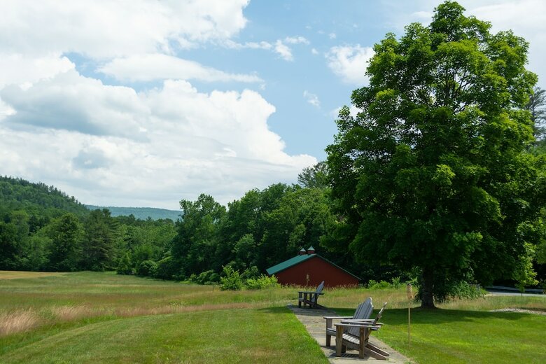 Hotel The Lodge At West River