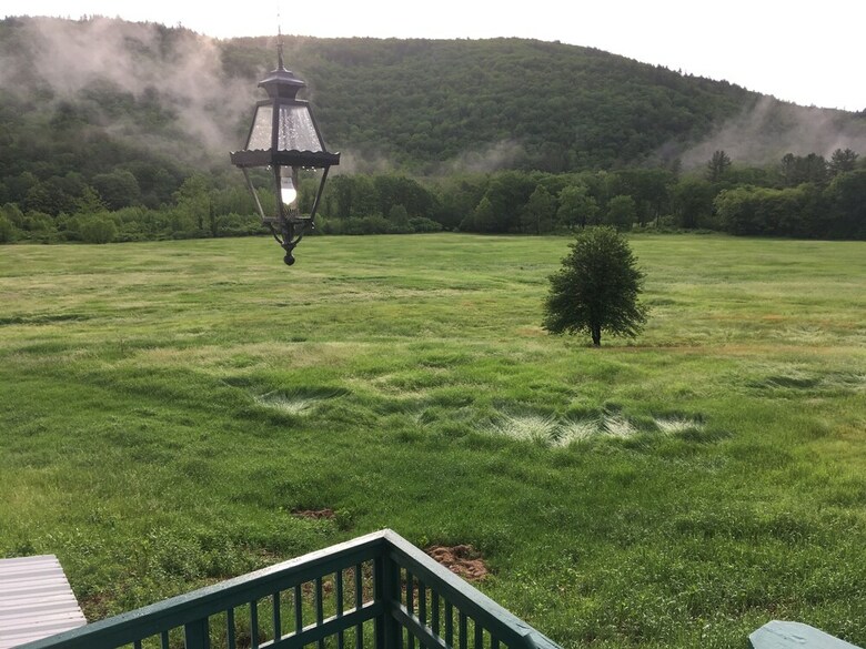 Hotel The Lodge At West River