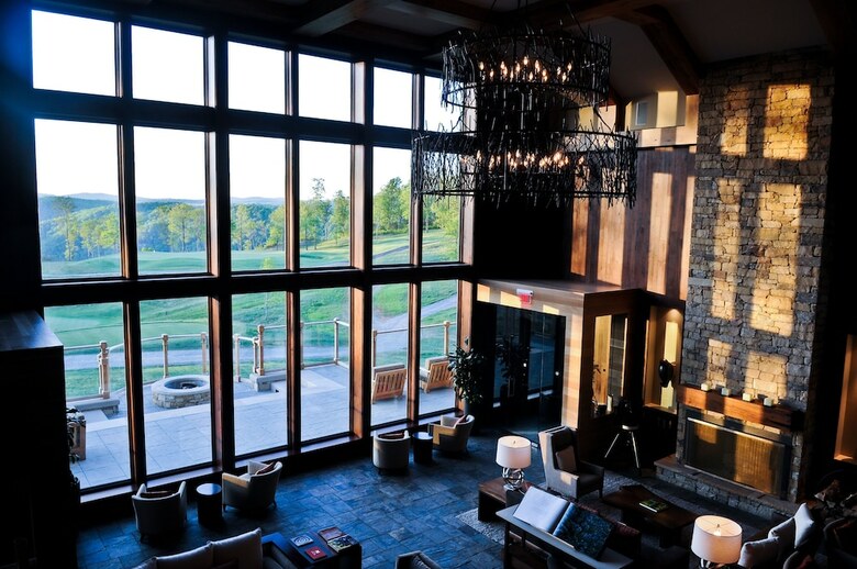 Posada Lodge And Cottages At Primland