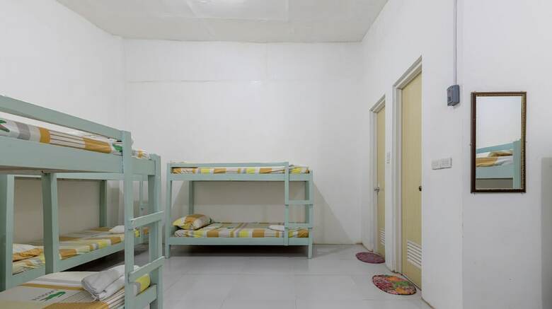 Hotel Zen Rooms Basic Iloilo Paraw Resort