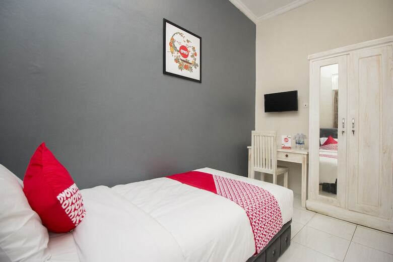 Hotel Oyo 647 Irooms Homestay