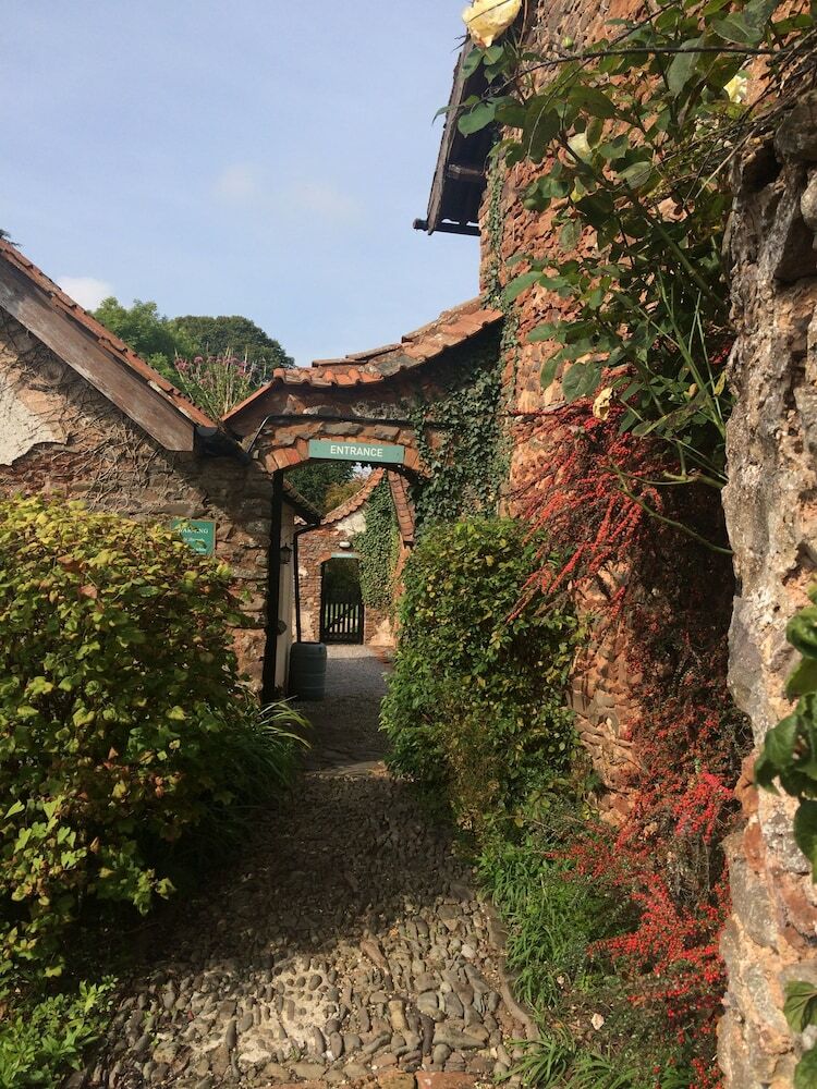 Bed & Breakfast Cross Lane House