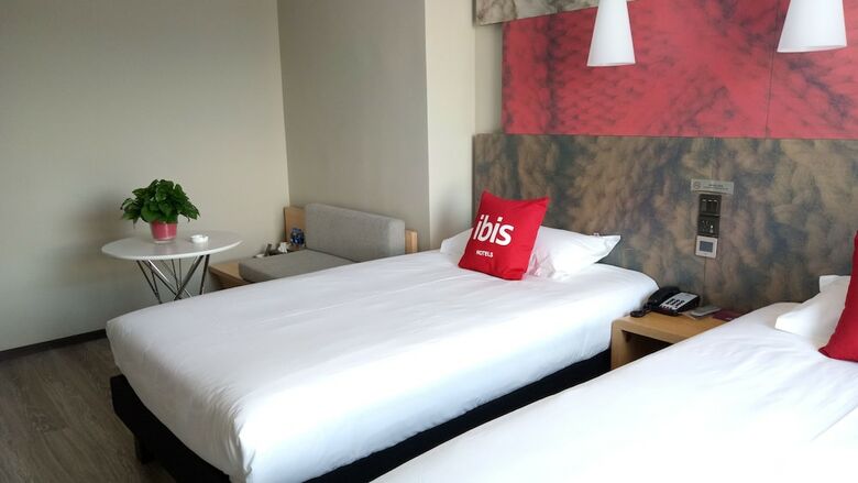 Ibis Pingliang Kongtong West Road Hotel