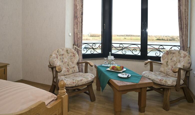 Hotel-restaurant Wacht Am Rhein