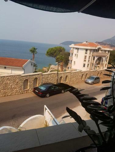 Seaview Apartment Duki