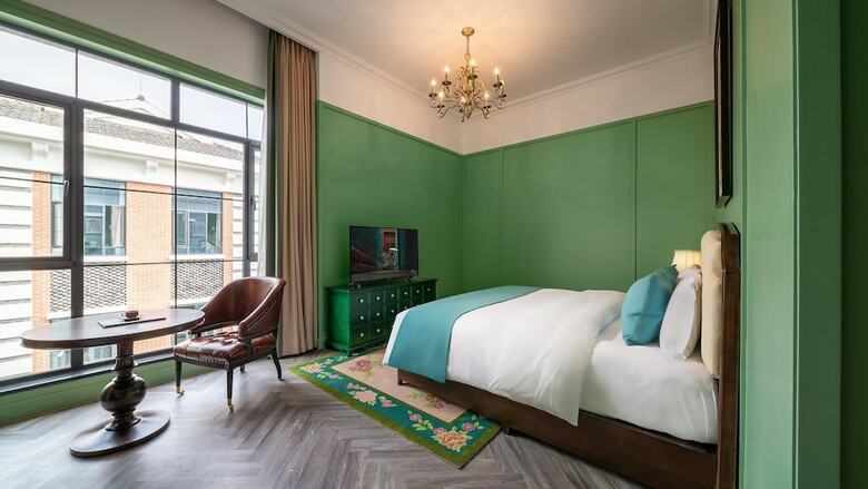 Hotel Indigo Heilong Lake