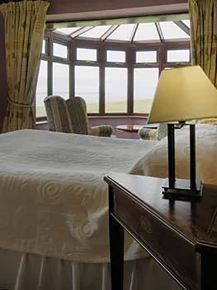 Ballinalacken Castle Country House Hotel