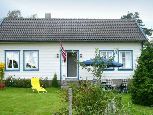 Two-bedroom Holiday Home In Lyngdal 2