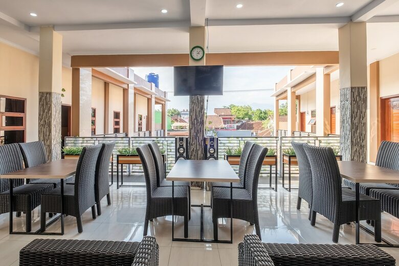 Hotel Oyo 876 D' Exclusive