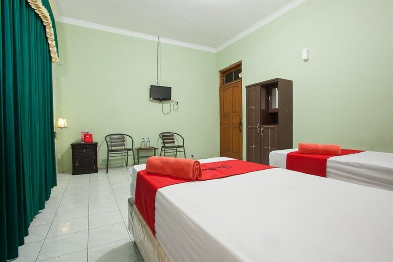 Hotel Reddoorz Syariah @ Janti Malang
