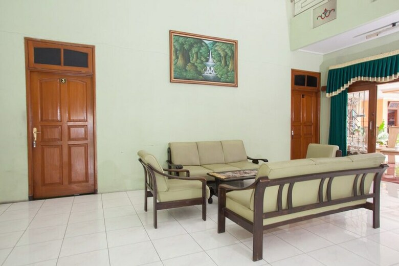 Hotel Reddoorz Syariah @ Janti Malang