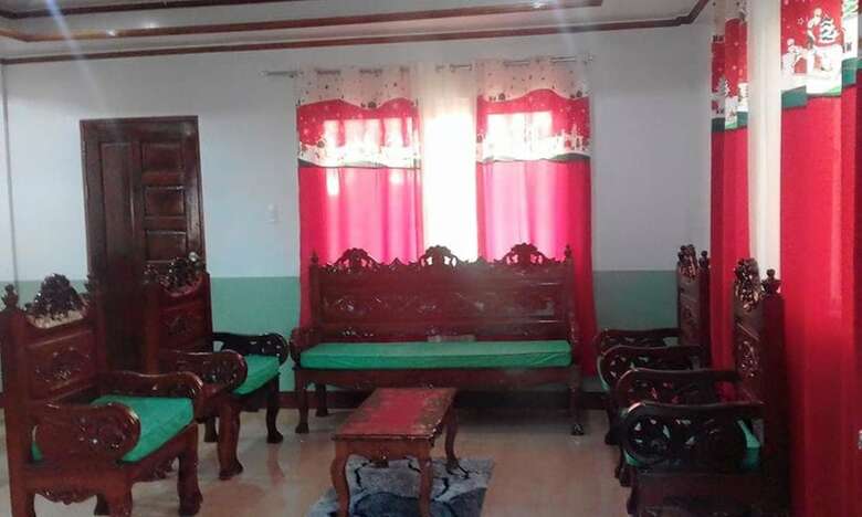 Hotel Den's Transient House