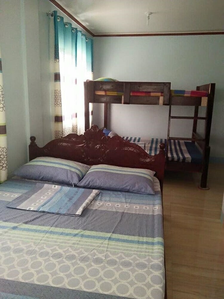 Hotel Den's Transient House