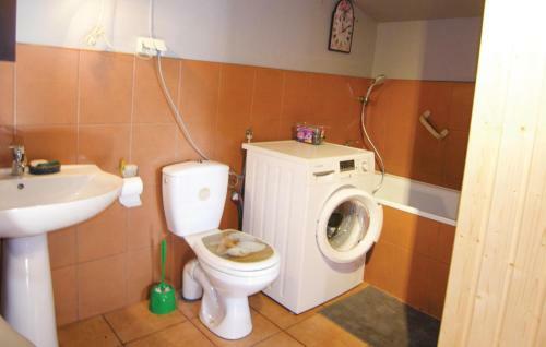 Two-bedroom Holiday Home Wronki With A Fireplace 07