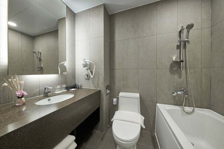 Riviera Verium Hotel