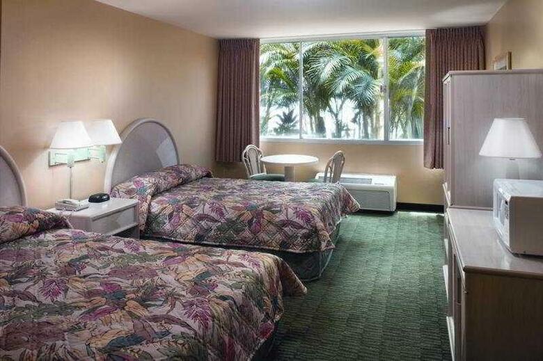 Airport Honolulu Hotel
