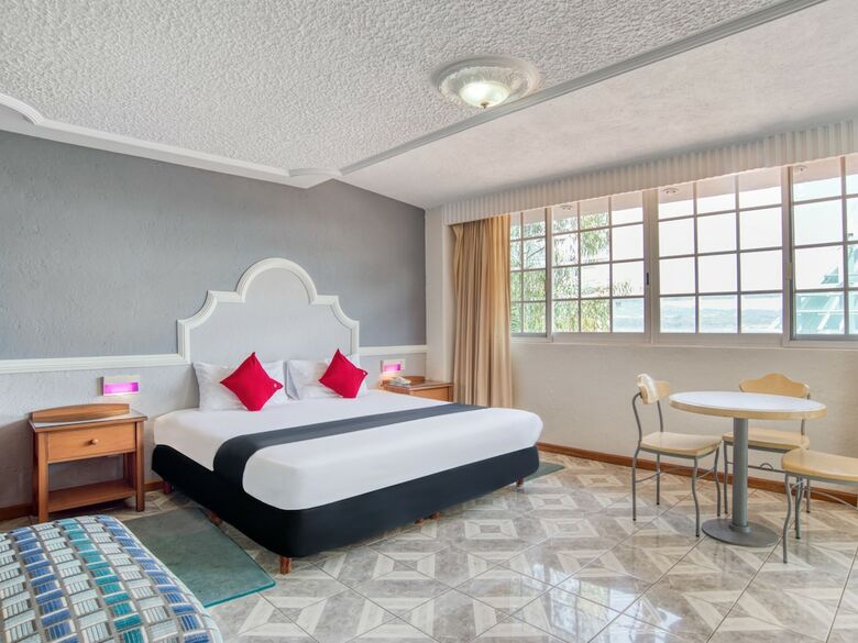 Capital O Hotel Y Spa Posada Mirador