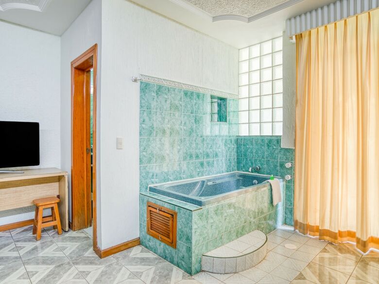 Capital O Hotel Y Spa Posada Mirador