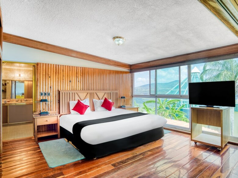 Capital O Hotel Y Spa Posada Mirador