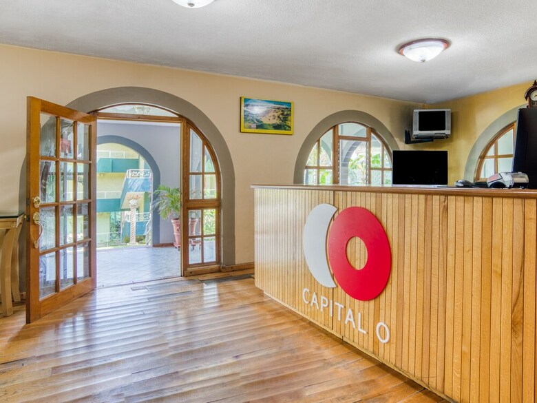 Capital O Hotel Y Spa Posada Mirador