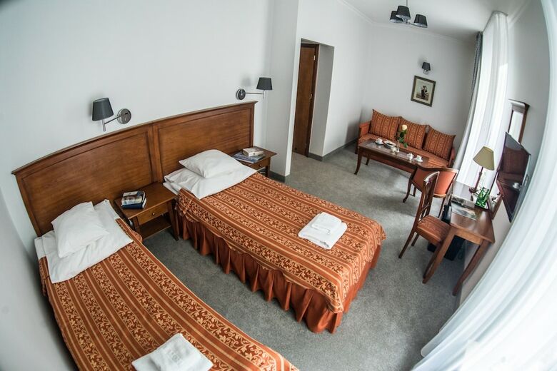 Hotel Pod Z?ot? R�??