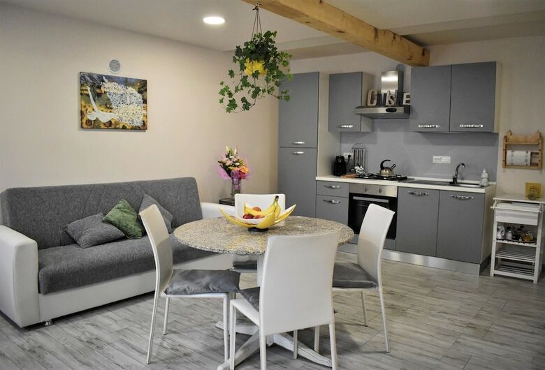 Apartamentos Laura's Country Resort