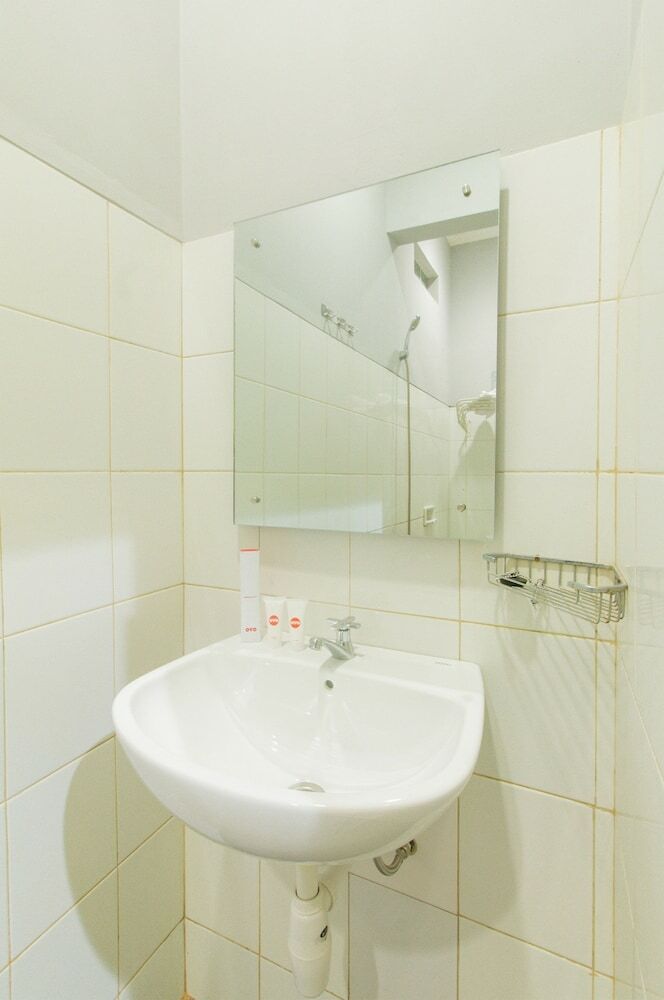 Hotel Oyo 871 Aira Costel