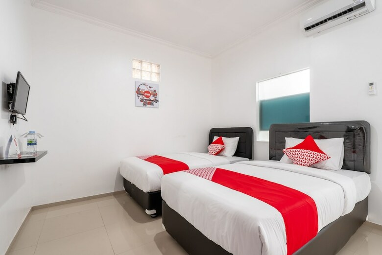 Hotel Oyo 672 Bali Radiance Canggu