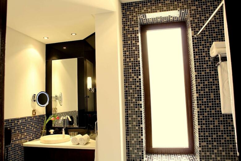 Safir Fintas Kuwait Hotel
