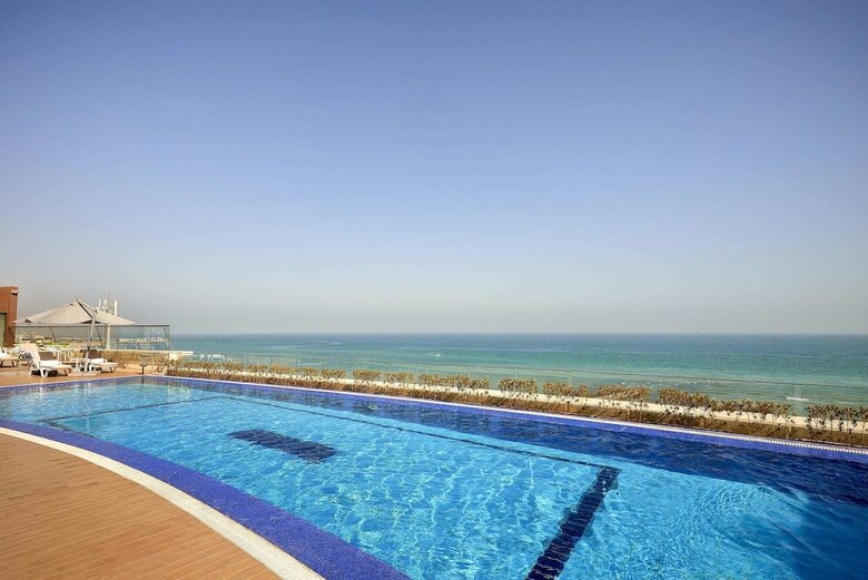 Safir Fintas Kuwait Hotel