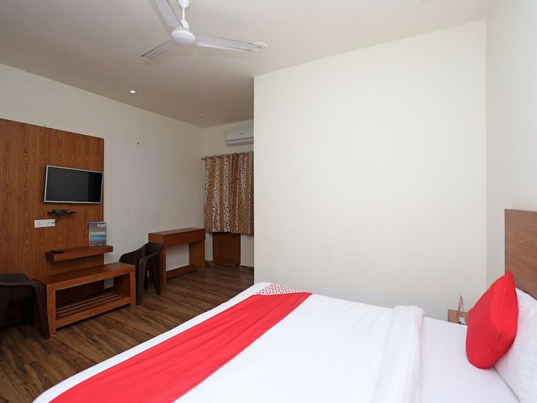 Oyo 18347 Hotel Mountain Inn