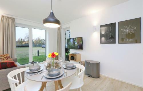 Two-bedroom Apartment In Lembruch/dummer See