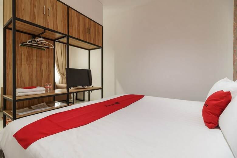 Hotel Reddoorz Plus Near Exit Toll Puncak 2