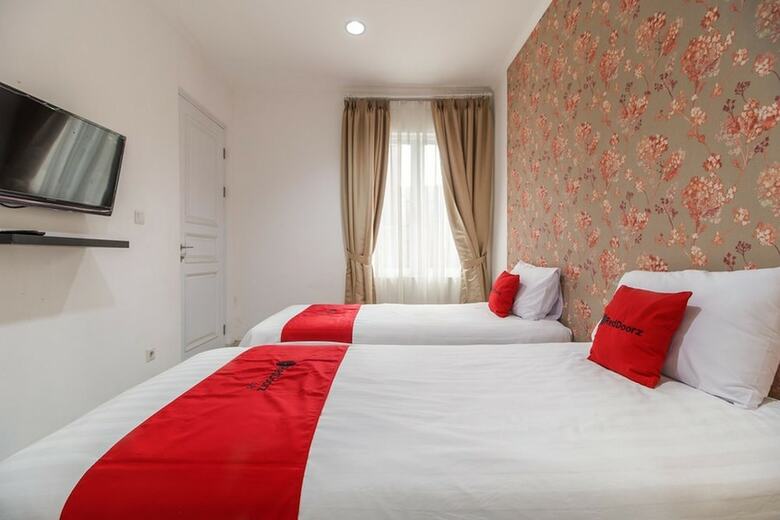 Hotel Reddoorz Plus Near Exit Toll Puncak 2