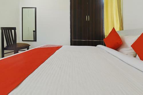 Hotel Collection O 26759 Near Bal Vikas Public School
