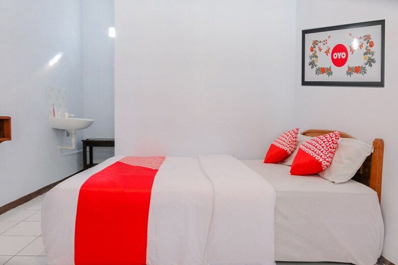 Hostal Oyo 926 Hotel Nugraha