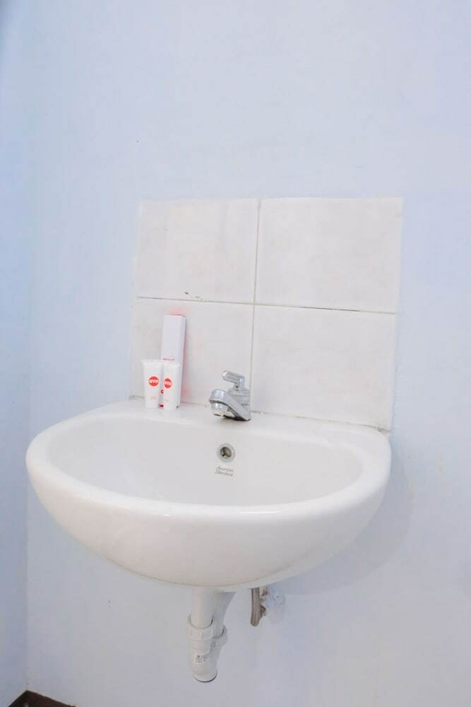 Hostal Oyo 926 Hotel Nugraha