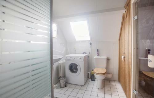 Four-bedroom Holiday Home In Wemeldinge