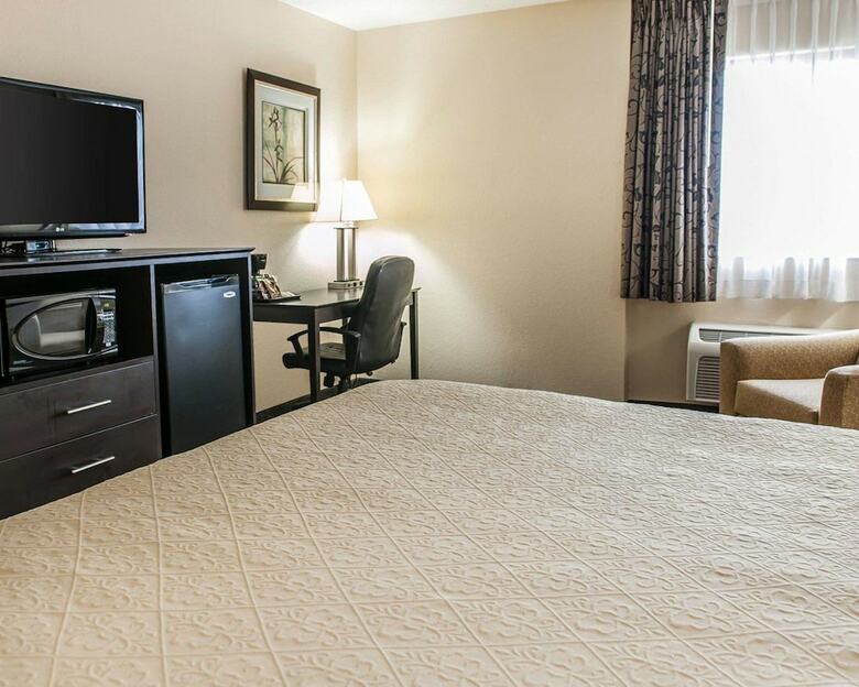 Hotel Quality Inn & Suites