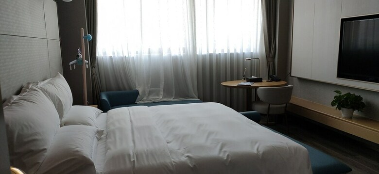 Hotel Mercure Yibin Port
