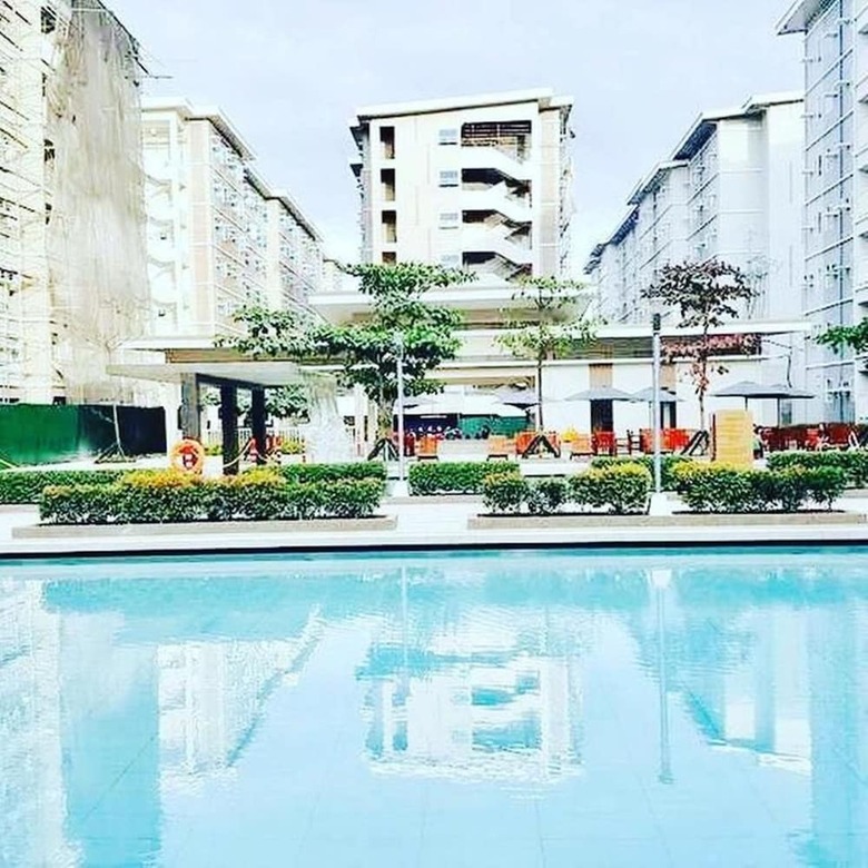 Happy Stay At Trees Residences