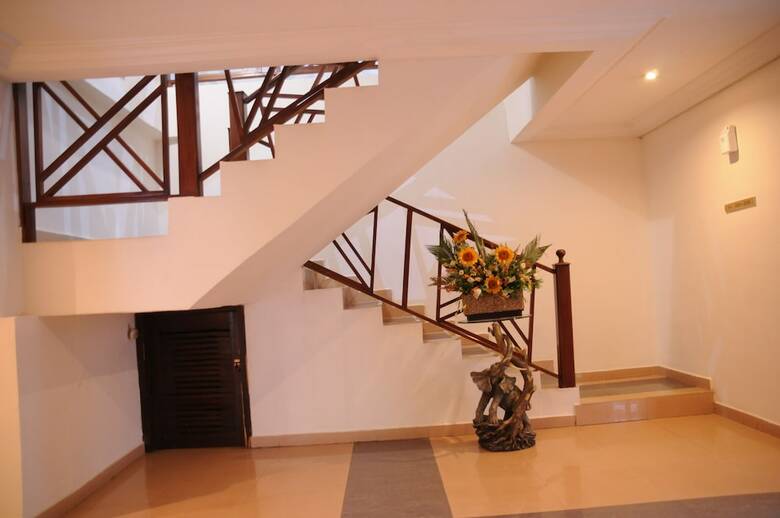 Crystal Palm Hotel