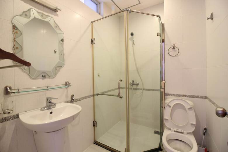 Hotel Mirr Homestay